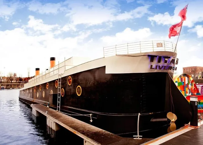 Titanic Boat