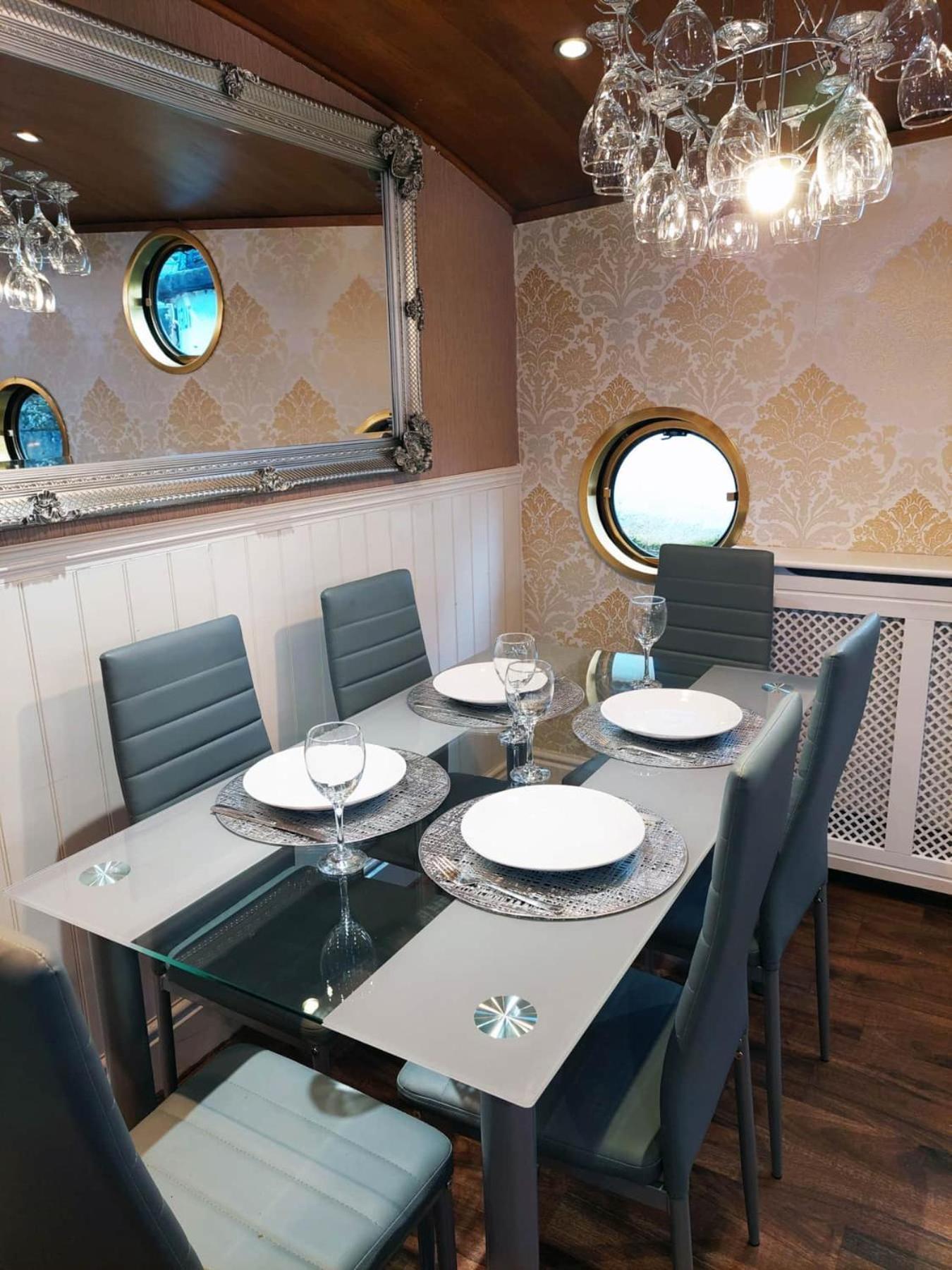 Titanic Boat 5*